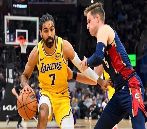 命中了3個三分，但除此之外湖人替補控衛依然沒有起到任何的作用