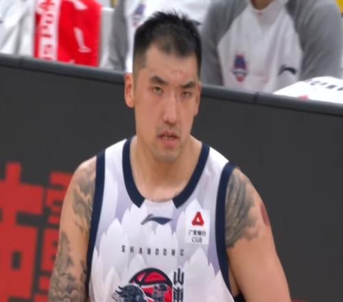 山東男籃不敵廣廈，仍有4人獲高評分，另有4人一塌糊涂