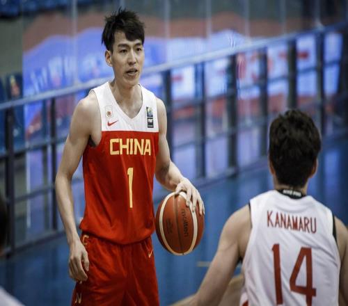 單場29分！CBA探花進國家隊郭士強現場沒表態，2個難題沒解決