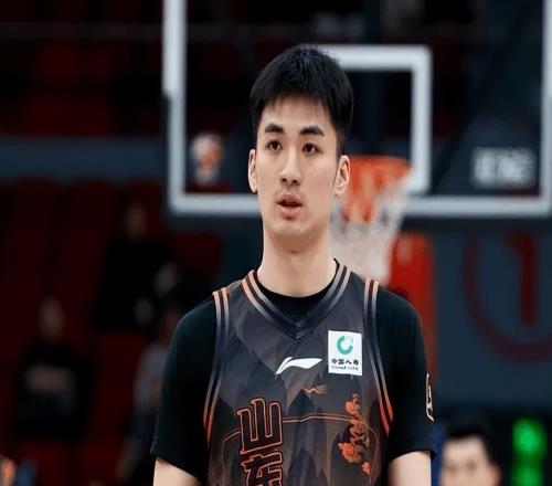 山東7786廣廈4壞消息！王證需調整防守，珀賽爾連崩，邱彪瞎亂人