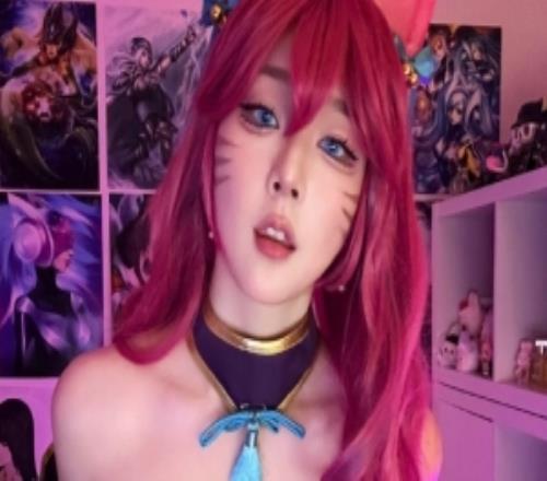 英文流解說Kitty曬COS照：最愛的阿貍