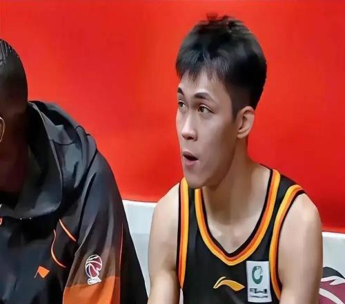 CBA打完21輪，才發現這四位球員最應該入選男籃！徐杰龐崢麟領銜