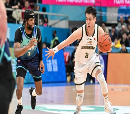 拿600萬，國家隊主控，14投11鐵！球迷：潮水退去才知道你在裸泳