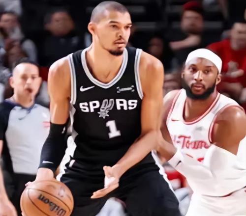 隨著馬刺11199火箭，湖人慘敗30分，NBA最新積分榜如下！勇士第8