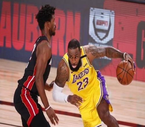 鐵林:2020年總冠軍被打星號只因是老詹拿的別人拿非議會少很多