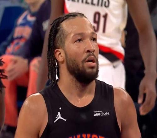 正負(fù)值26!開拓者主力中鋒全隊墊底,楊瀚森0投籃,隊友拿球單干