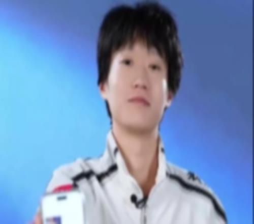 賽事預(yù)熱：Shanks與HongQ互放狠話，還記得瑞茲三級(jí)單殺嗎