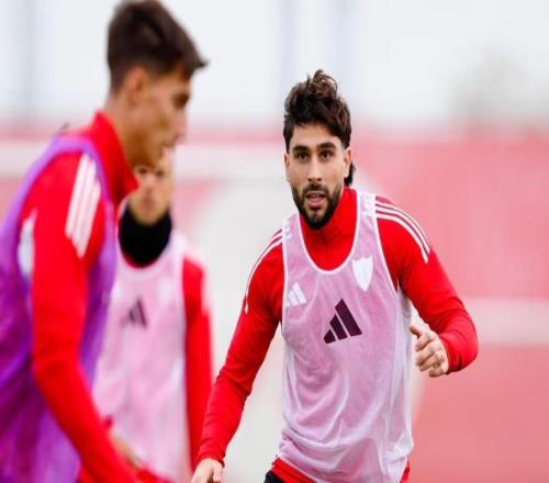 記者：莫派是很職業的球員他的比賽風格很適合西甲