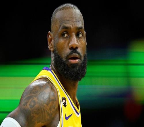 湖人142111戰(zhàn)勝奇才球員評價：3人滿分，6人及格，1人低迷