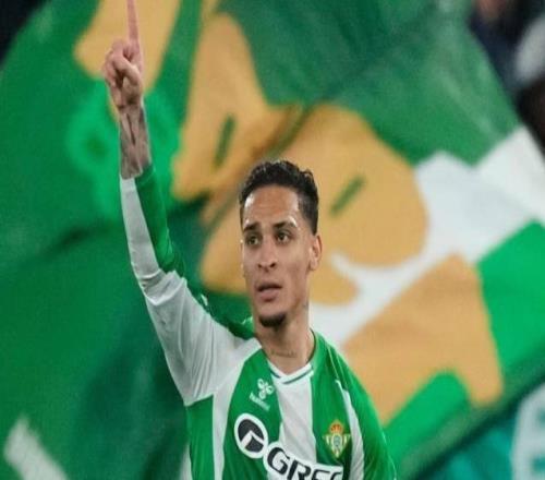 安東尼：對赫塔費后我一直帶著疼痛比賽，但我愿為俱樂部犧牲