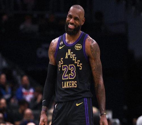 NBA最新排名出爐！兩隊(duì)跟湖人爭第5，裁判坑苦快船，勇士雪上加霜