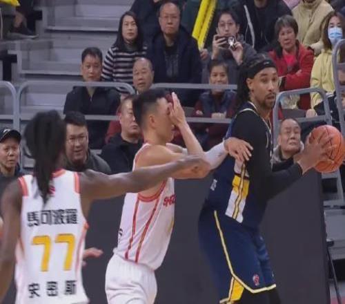 殺瘋了！26投砸出43分！中國男籃第一得分后衛(wèi)