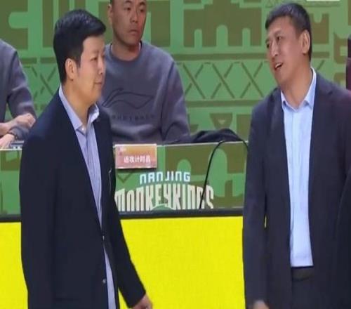 四川vs南京垃圾時間引三人被驅離場引熱議球迷吐槽不遵守潛規則