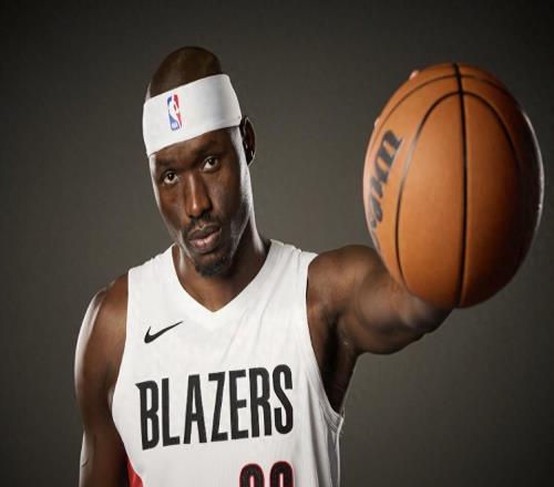 一夜3大消息！楊瀚森隊(duì)友報(bào)銷，湖人一喜一憂，勇士追字母哥