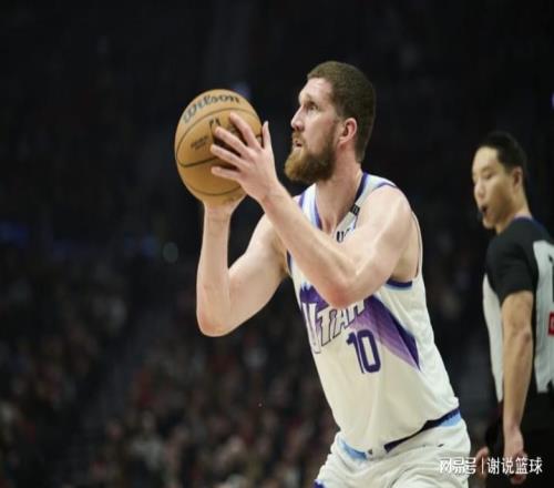 FW策劃火箭跟爵士交易，可爭取9+3神射，送兩替補+次輪簽