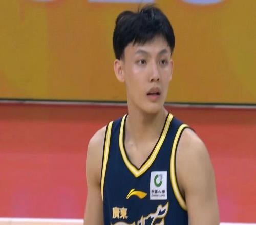 廣東男籃徐杰即將復出，多支球隊接觸楊鳴，北京男籃欲換貝利！