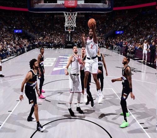 快船負(fù)掘金吹罰尺度遭嘲諷！美媒將約基奇p成亞歷山大24分鐘17罰