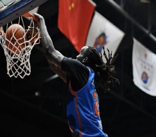 媒體人：四川兩位外援因球隊沒有按時支付工資拒絕出戰(zhàn)比賽