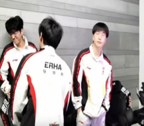 WBG發布對陣TES、JDG賽場隨記：連戰告捷