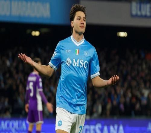 連續(xù)兩場(chǎng)破門(mén)，那不勒斯中場(chǎng)韋爾加拉打進(jìn)生涯意甲處子球