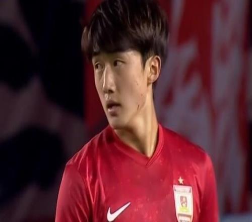 博主：長春亞泰邊后衛玄智健已抵達深圳，即將與新鵬城簽約