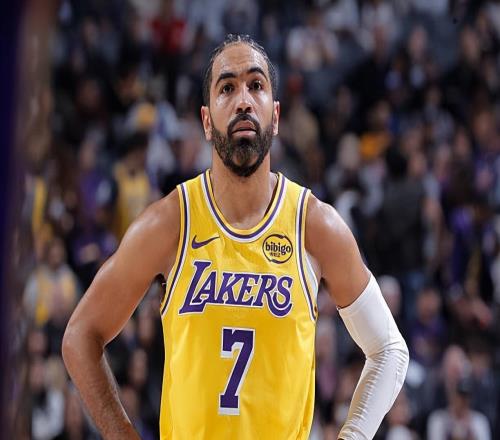 要交易就趕緊交易，湖人真沒必要繼續(xù)讓替補(bǔ)控衛(wèi)出場(chǎng)了