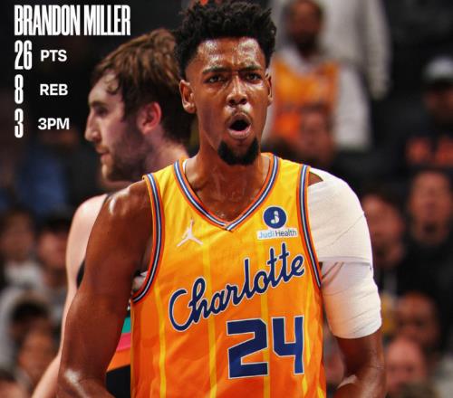 26分8板2助1斷1帽！米勒打爆文班，哈珀不輸克神，黃蜂豪取6連勝