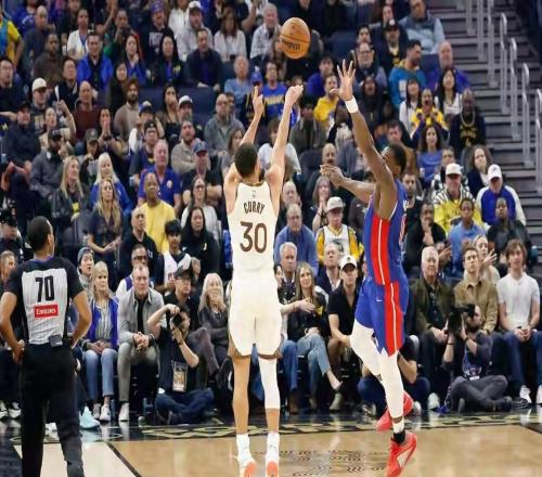 傷不起！庫里23分傷退，8人上雙仍崩盤，活塞雙核29+21打穿勇士