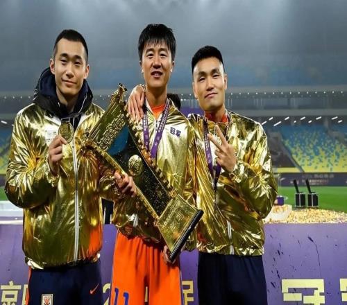 泰山隊只差2人！外援中衛+左路萬金油，補上最后短板就能冠絕中超