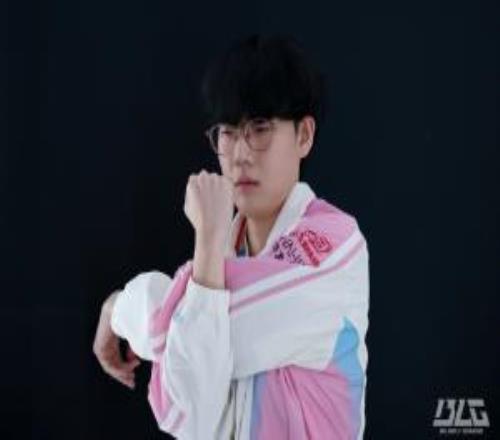 下手太重了！Viper狀態(tài)回暖蕓阿娜少打多逮捕Photic總戰(zhàn)績16417！