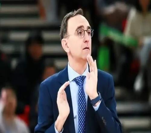 2勝1負(fù)創(chuàng)恥辱紀(jì)錄，烏戈帥位難保，遼籃新帥或是他，曾救火山東隊(duì)