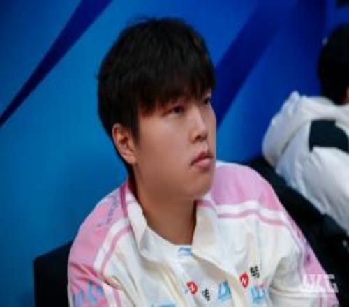 狀態有所回暖Bin首局蘭博收獲MVP次局亞恒中規中矩