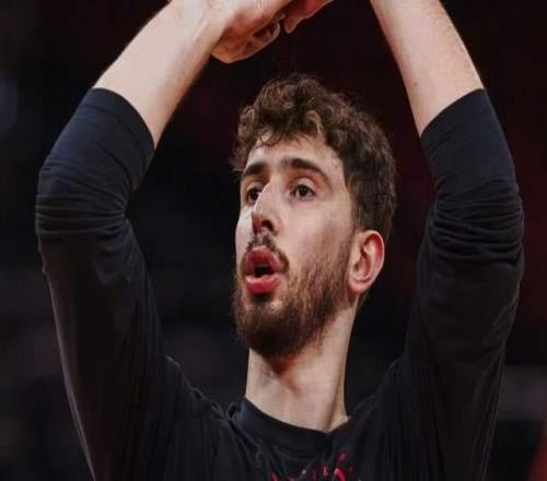 兩場30中9，申京非建隊基石，火箭隊鋒線高薪低能，16場最多拿6分