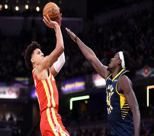 空砍33+12+10,新鷹王成歷史第三人!倒數第一送6連勝黃蜂神助攻