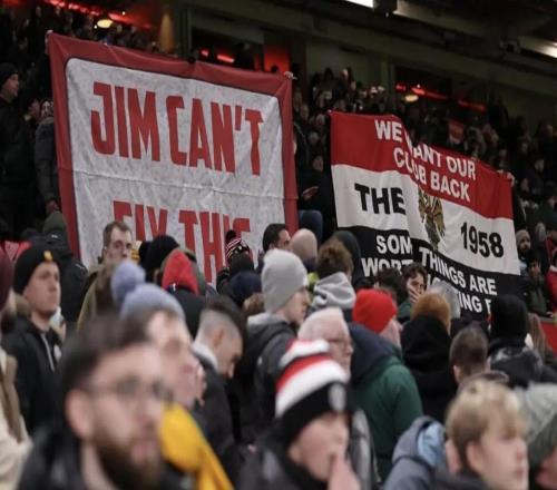 針對格雷澤和拉爵,TA:曼聯球迷組織計劃踢富勒姆前進行抗議