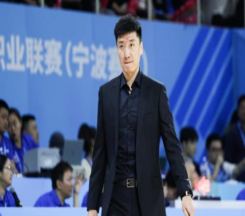 離任了霍楠閃現塞爾維亞四川慘敗58分他不管球隊了嗎