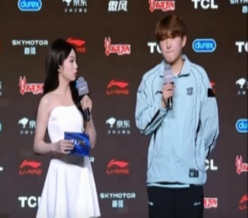 賽后采訪1xn:團(tuán)戰(zhàn)主call的話野輔說的比較多