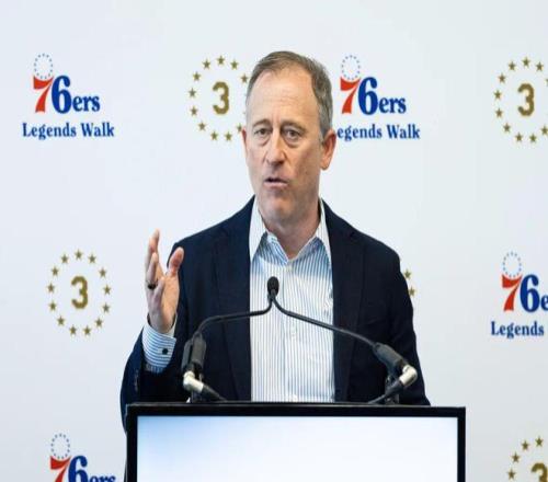 愛潑斯坦的名單里,有體育圈多少事?