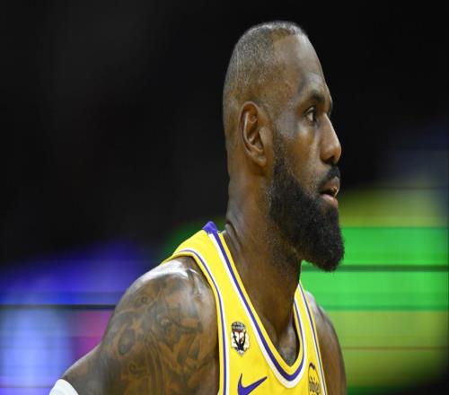 對手：詹姆斯為NBA做出巨大貢獻(xiàn)！他20年來都非常猛！