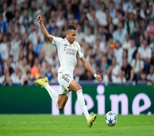 要輸給姆巴佩了姆巴佩少用近70場情況下就超了大羅生涯總進球