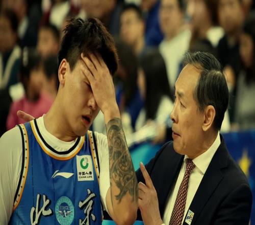 趙睿懟網友引熱議！球員有脾氣原則上沒問題，但最好還是謹言慎行