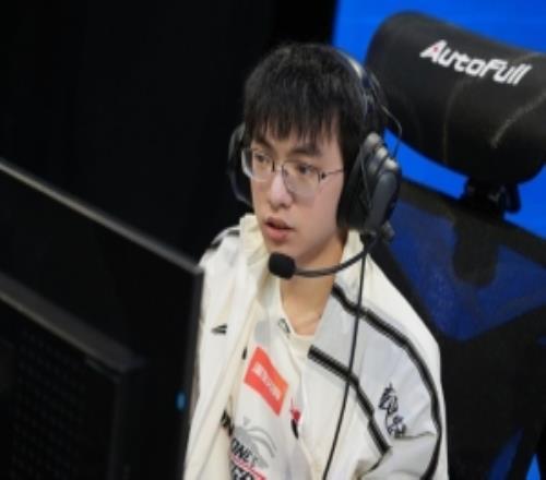 AL發(fā)布對(duì)陣TES賽前返圖：不斷進(jìn)步！