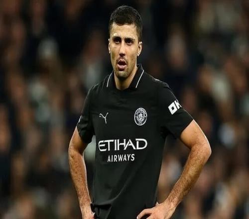 曼城遭遇爭議丟球！金球先生怒了：有人不想讓我們贏