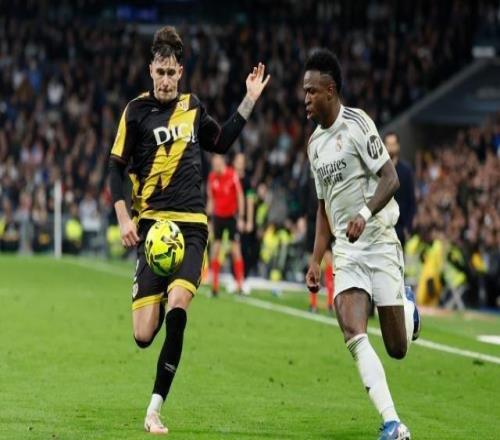 漫天噓聲下皇馬勉強絕殺阿韋洛亞“蜜月期”結束