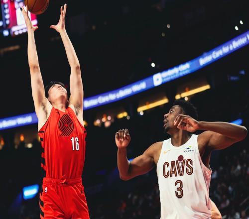 40分17板5助4帽0失誤！歷史首人！阿倫打爆大根，楊瀚森看清差距