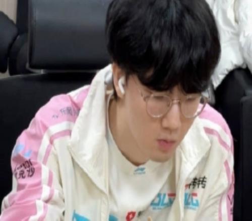 BLG發(fā)布對陣WBG賽前動態(tài)：吃飽喝好，專注戰(zhàn)斗