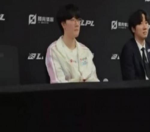 Viper：韋魯斯這個英雄是很猛的一個英雄poke英雄需要時間