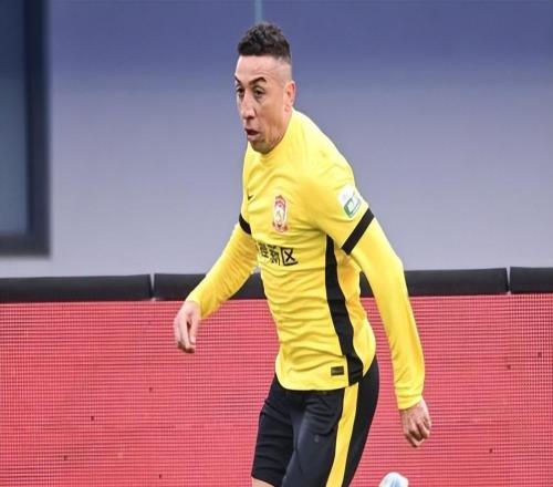 喜訊!青島西海岸祭出兩個英明決定,鄭智有望帶隊攪局中超爭冠