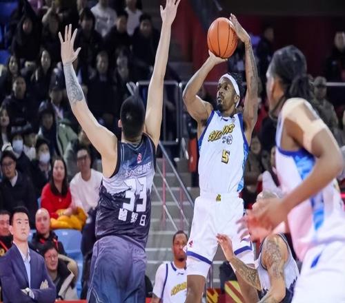 CBA排名一夜大變！吉林爆冷，廣廈第4敗，天津10196力克山東