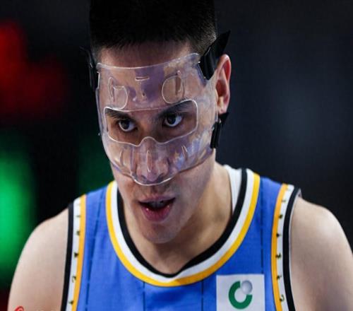 矛盾公開！趙睿回懟新疆球迷，王哲林喊出3年規(guī)劃，1人讓他佩服